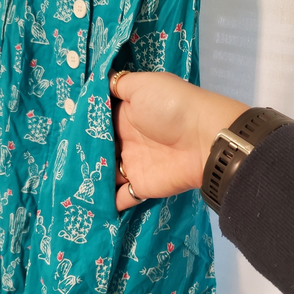 Emily and Fin turquoise cactus sleeveless button down dress with pockets (M) - Picture 4 of 9